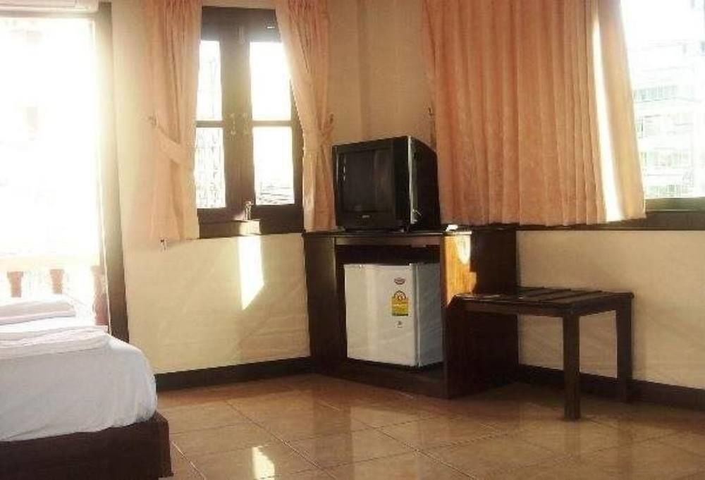 Hotel Sea Princess Patong Buitenkant foto