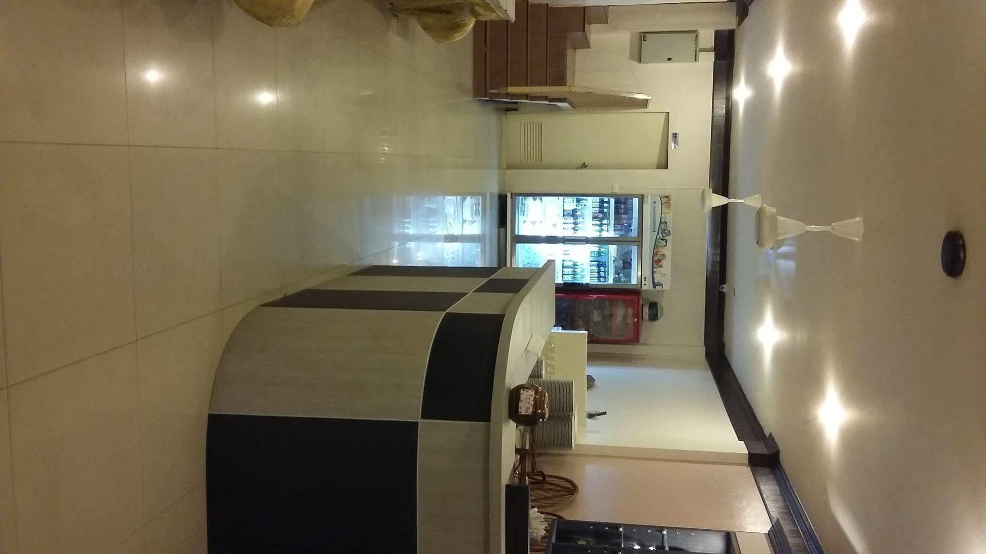 Hotel Sea Princess Patong Buitenkant foto